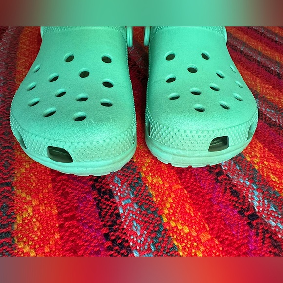 Crocs Classic Clog-Mint blue (Women 10, Men 8) - Picture 6 of 7